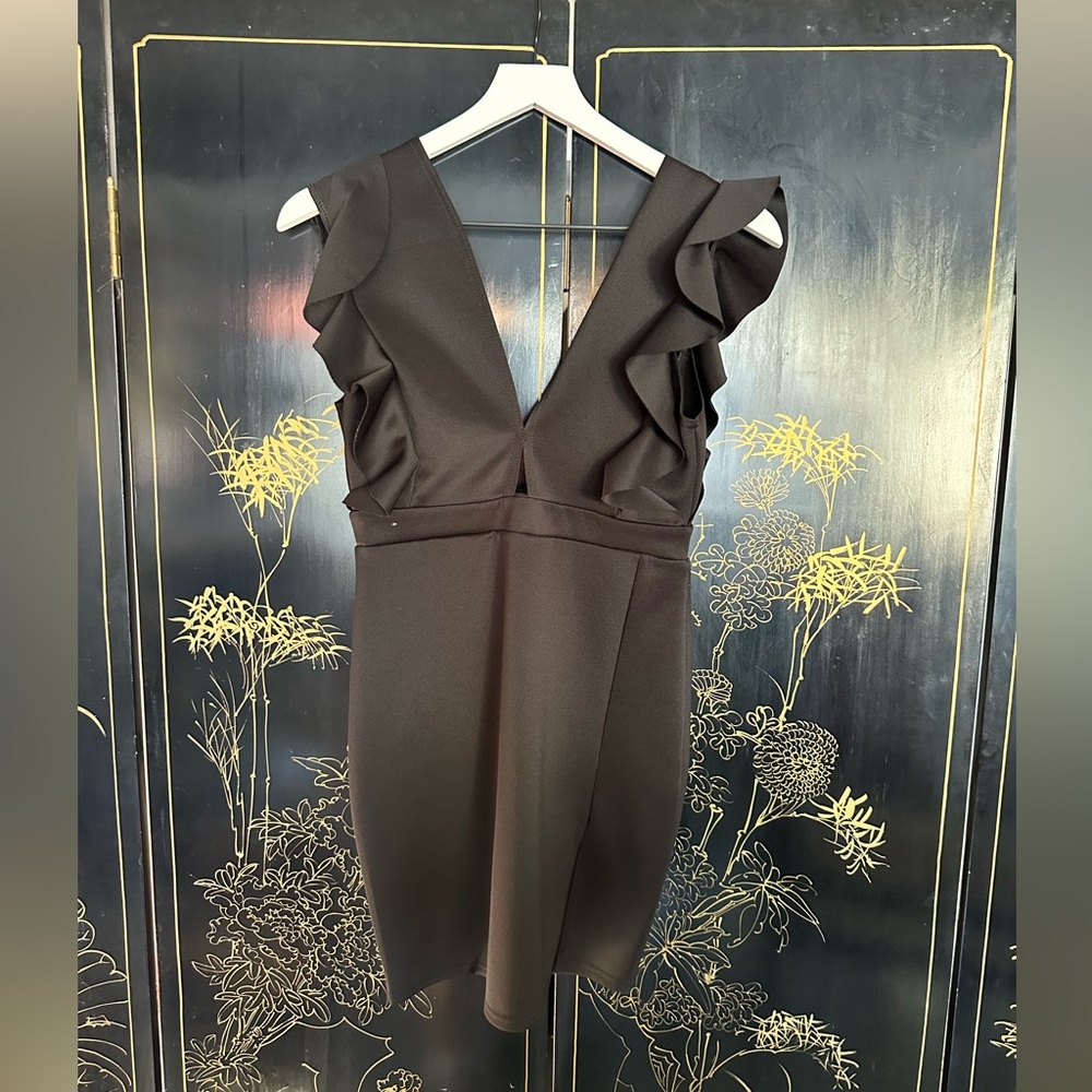 V-neck dress